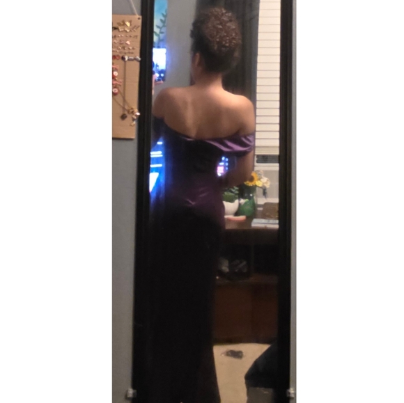 MUXXN Women's 30's Brief Elegant Mermaid Evening Slim Sleevless Satin Dress - Picture 1 of 5